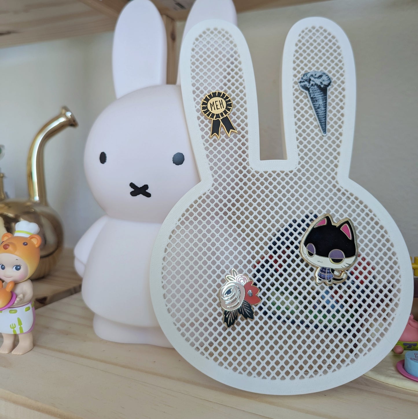 3D Printed Miffy Enamel Pinboard & Earring Display