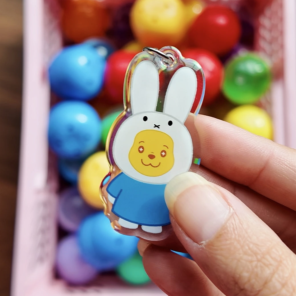 Peek-a-Boo Bear Phone Charm Gacha