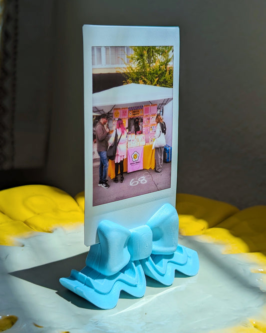 3D Printed Bow Photo Holder - Blue