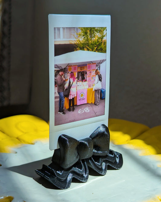3D Printed Bow Photo Holder - Black